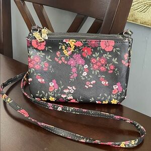 NWOT Safe Keeper Floral Crossbody